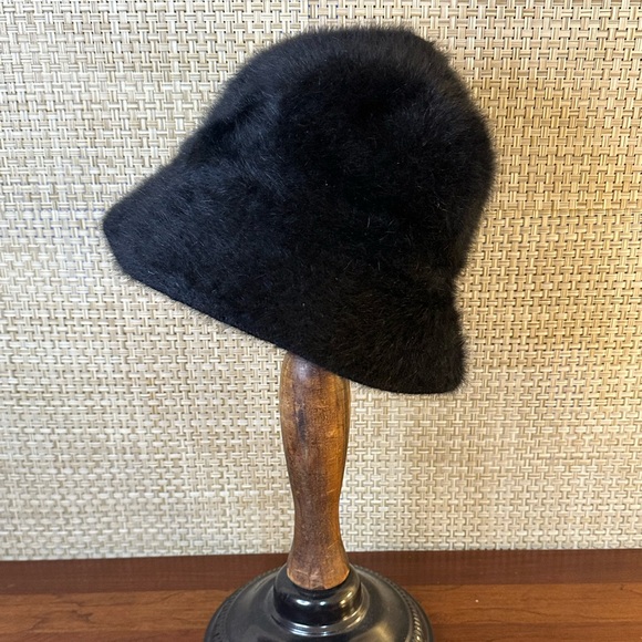 VTG 1990s Black Angora Bucket Hat by DNY - Picture 3 of 9